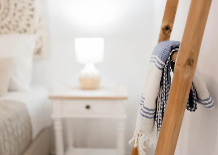 Spacious House With Cottage&pool Villa