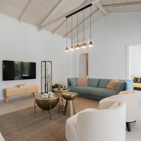 Spacious House With Cottage&pool *