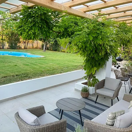 Spacious House With Cottage&pool *