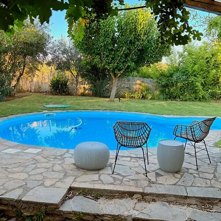 Spacious House With Cottage&pool 빌라