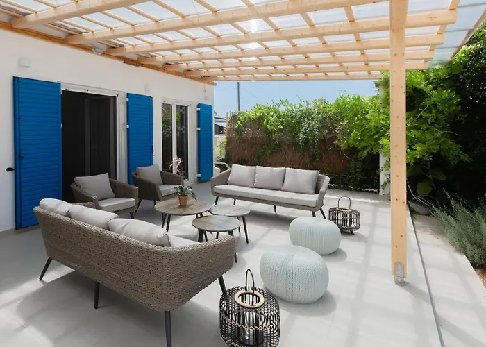 Spacious House With Cottage&pool