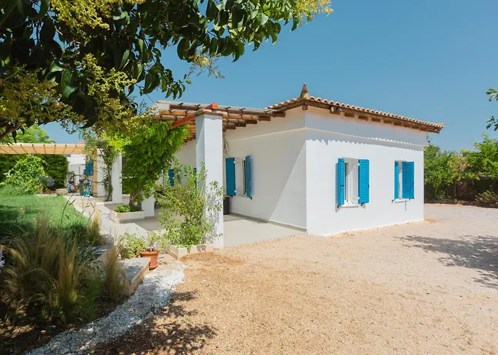 Spacious House With Cottage&pool Villa