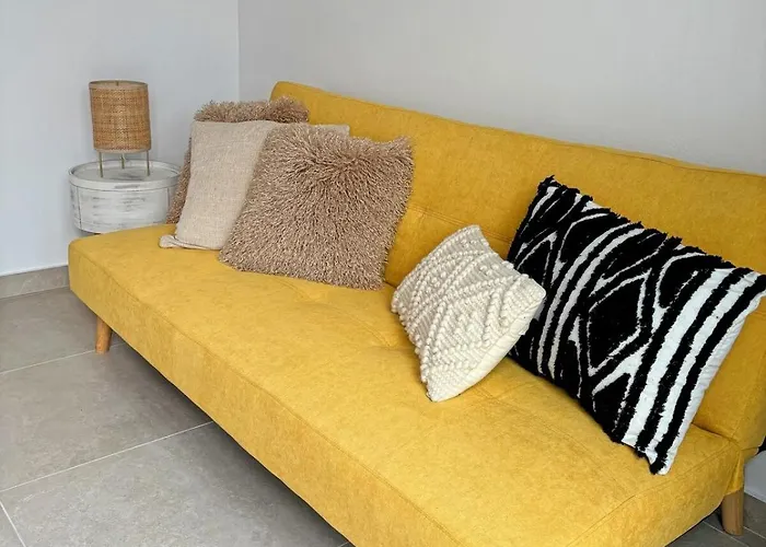 Spacious House With Cottage&pool